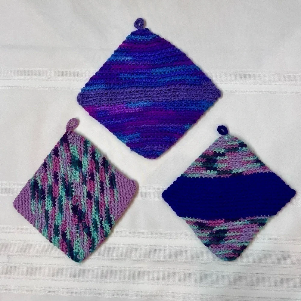 Hand Crafted Crochet Hot Pad Pot Holders Set of 3‎ NEW